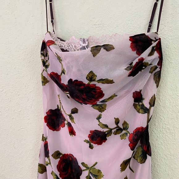 HOUSE OF CB size S A-C 'Azura' Pink Devore Midi Dress floral velvet - Picture 3 of 14